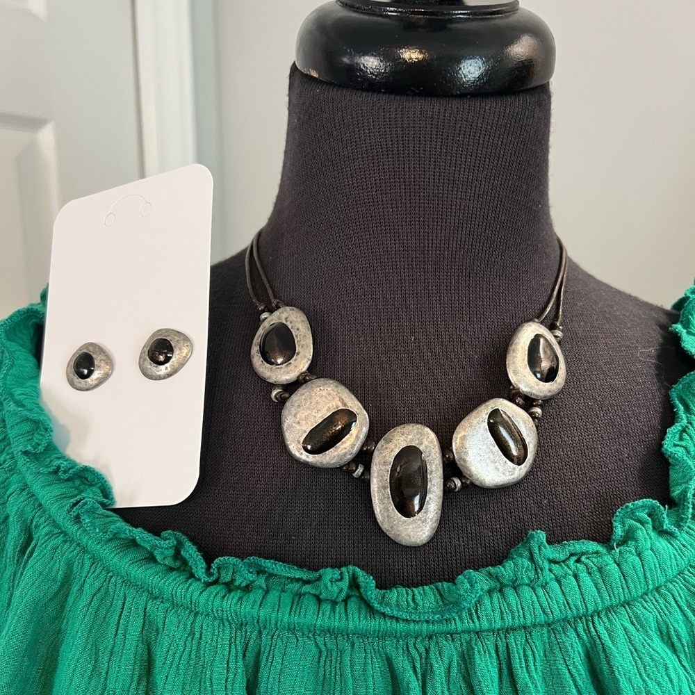 Chico's silver and brown necklace and earrings set.